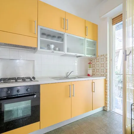 Essential Appartamento Savona